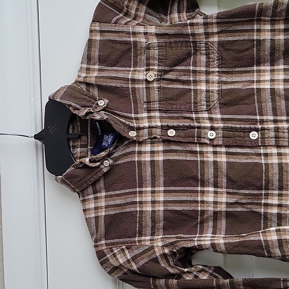 Basic Editions Boy's Button Up Long Sleeve Shirt - Picture 4 of 10